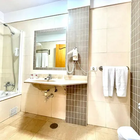 High Floor Studio, Wifi, A Few Meters From The Beach In Διαμέρισμα