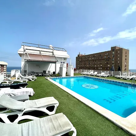 High Floor Studio, Wifi, A Few Meters From The Beach In Πουέρτο Ντε Λα Κρουζ
