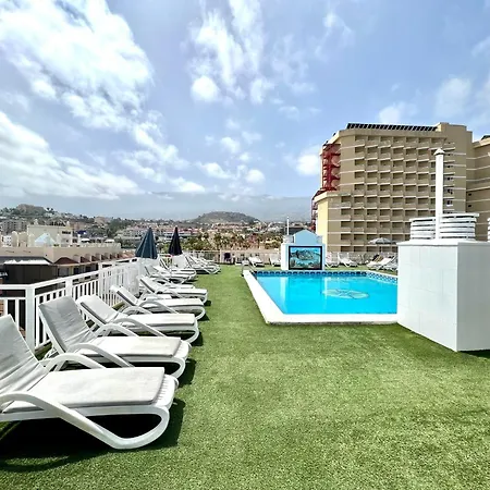 Apartment High Floor Studio, Wifi, A Few Meters From The Beach In