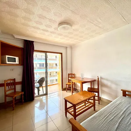 High Floor Studio, Wifi, A Few Meters From The Beach In プエルト・デ・ラ・クルス